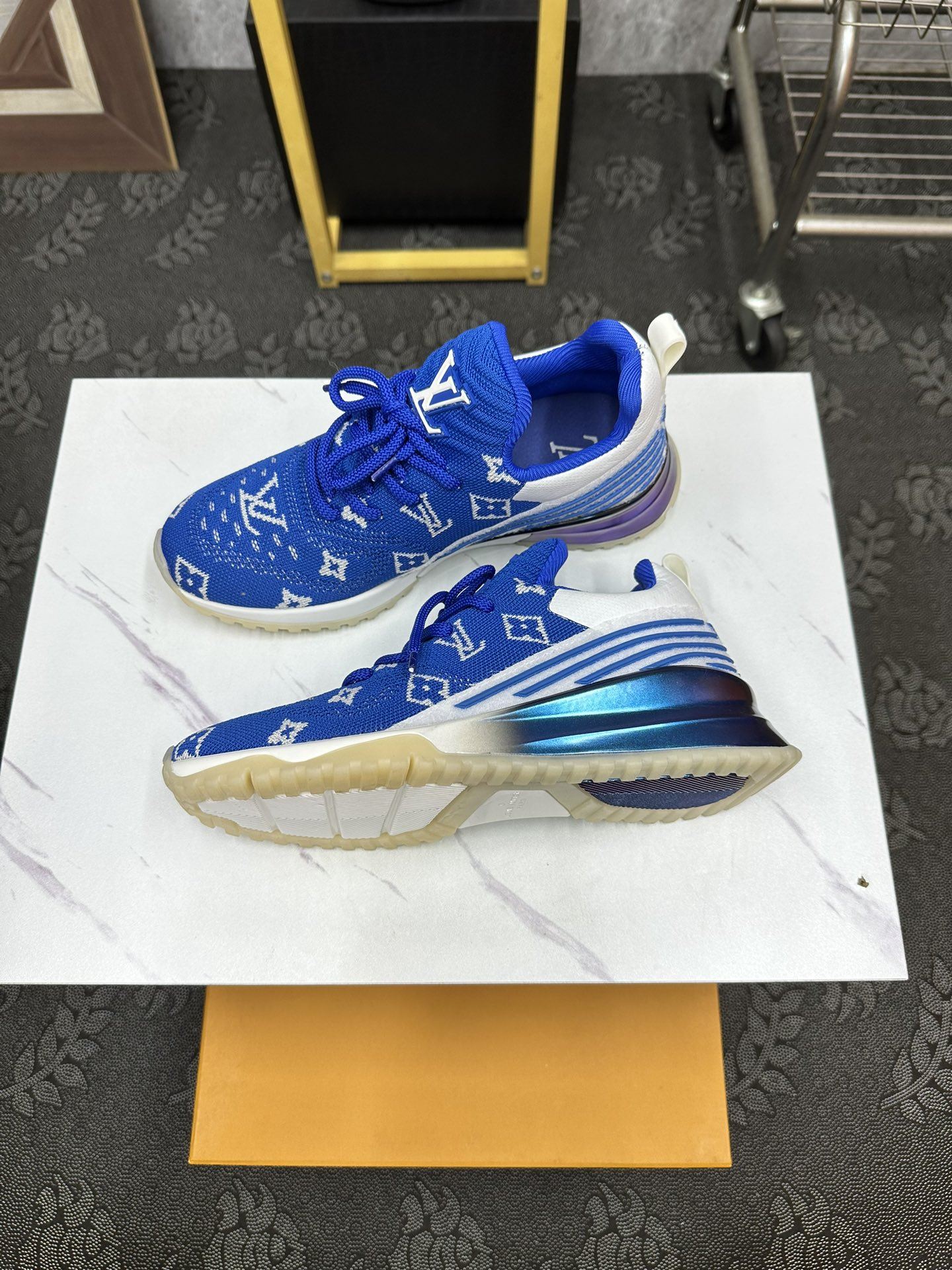 Louis Vuitton Low Shoes